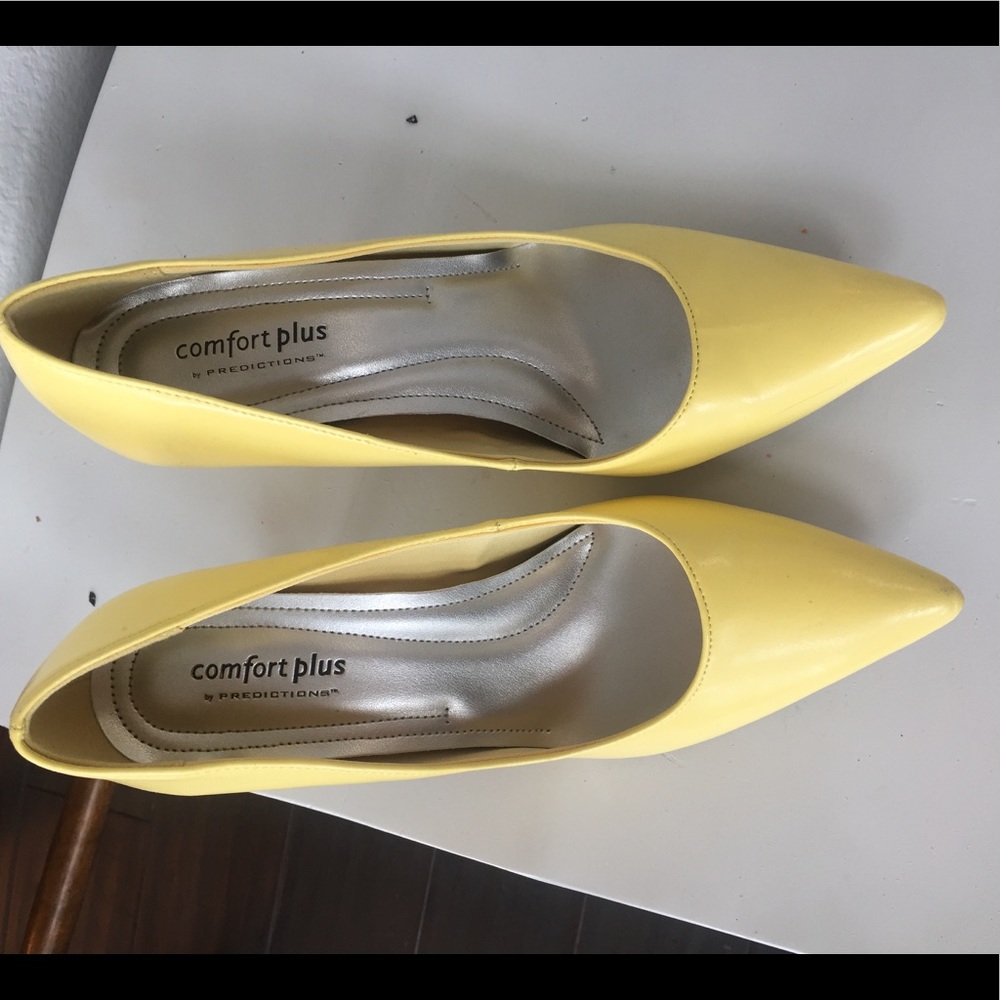 Comfort plus yellow heels